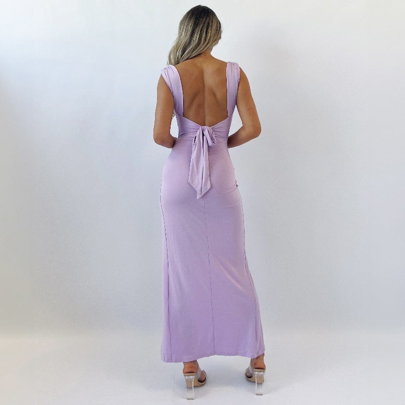 Deyanira | Robe fendue sans manches avec laçage au dos