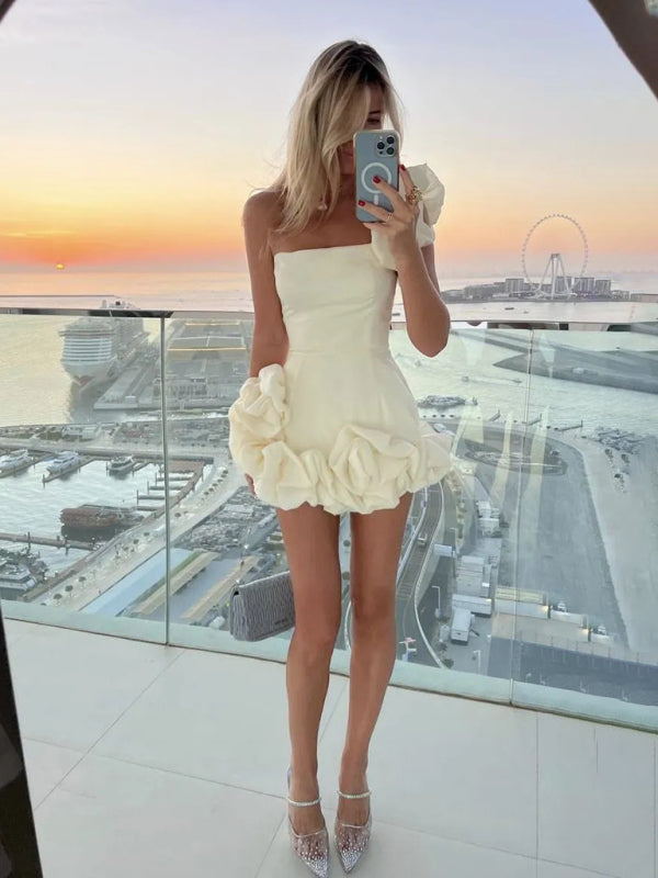 Jazlyn - Mini-robe bustier à volants élégants