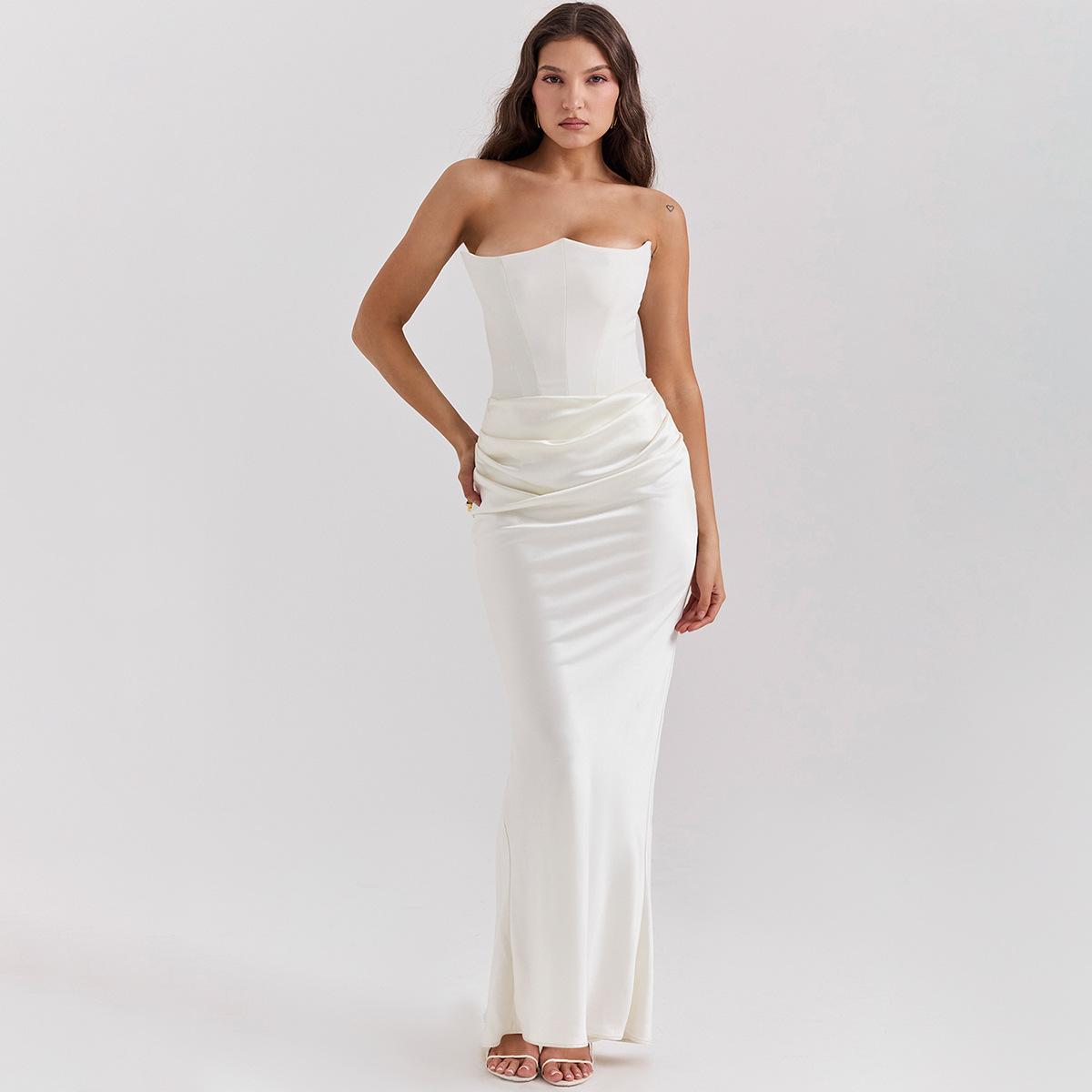 Soraya - Robe bustier longue satinée noire