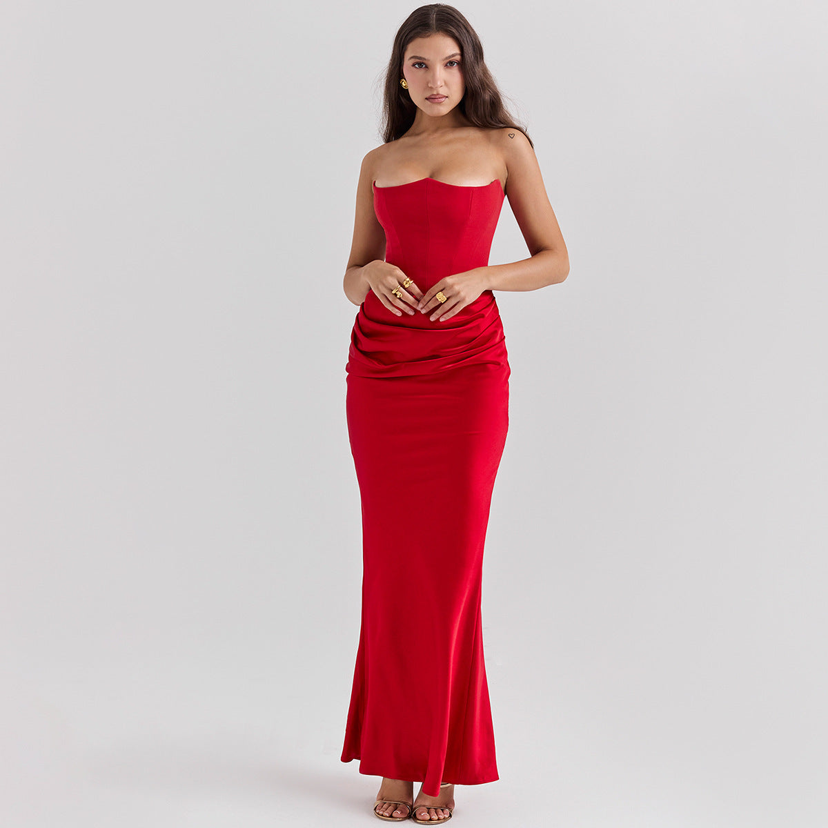 Katarina - Robe du soir en satin sans bretelles