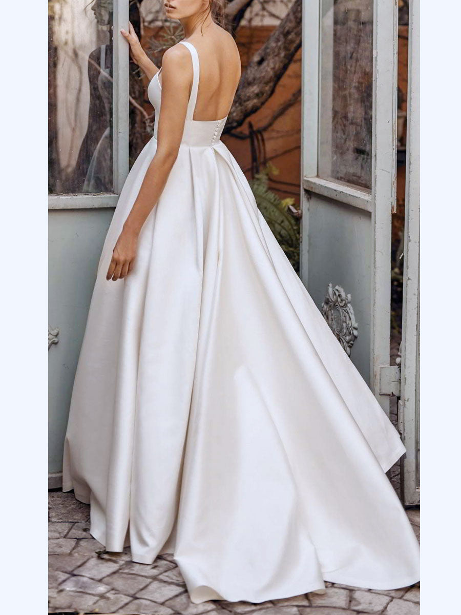 Sairaphynn | Robe de mariée en satin avec encolure carrée et sans manches