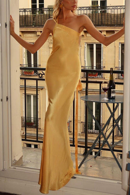 Juliette | Robe de soirée asymétrique décolletée et ajustée pour femme