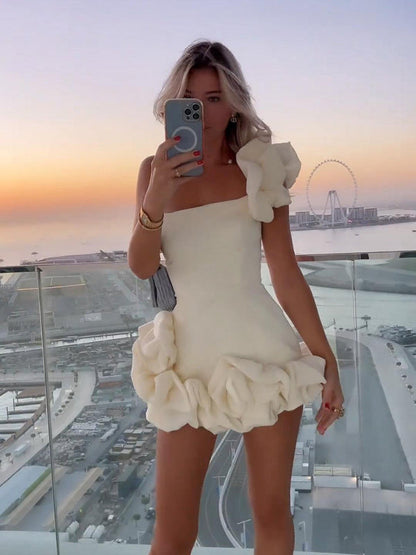 Jazlyn - Mini-robe bustier à volants élégants