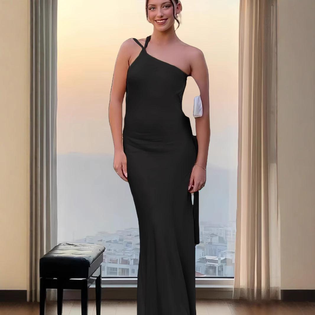 Selena - Robe asymétrique découpée à une épaule