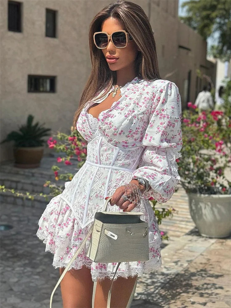Rocia | Mini robe en dentelle imprimée avec décolleté en V
