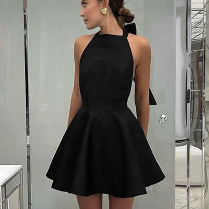 Sophie - Robe cocktail satinée évasée