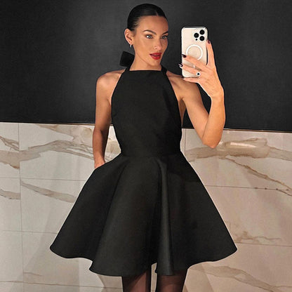 Sophie - Robe cocktail satinée évasée