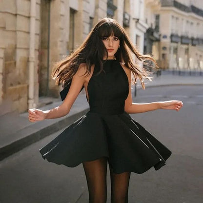 Sophie - Robe cocktail satinée évasée